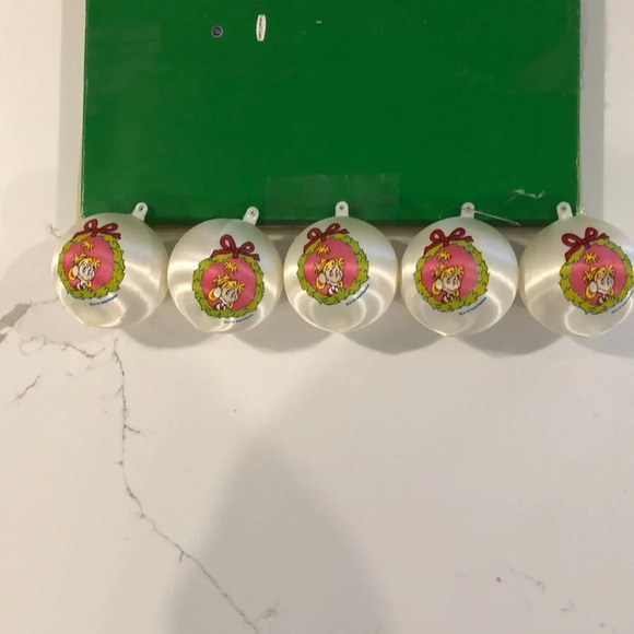 Cindy Lou who Dr. Seuss satin Christmas ornaments balls set (5)  rare - Picture 2 of 7